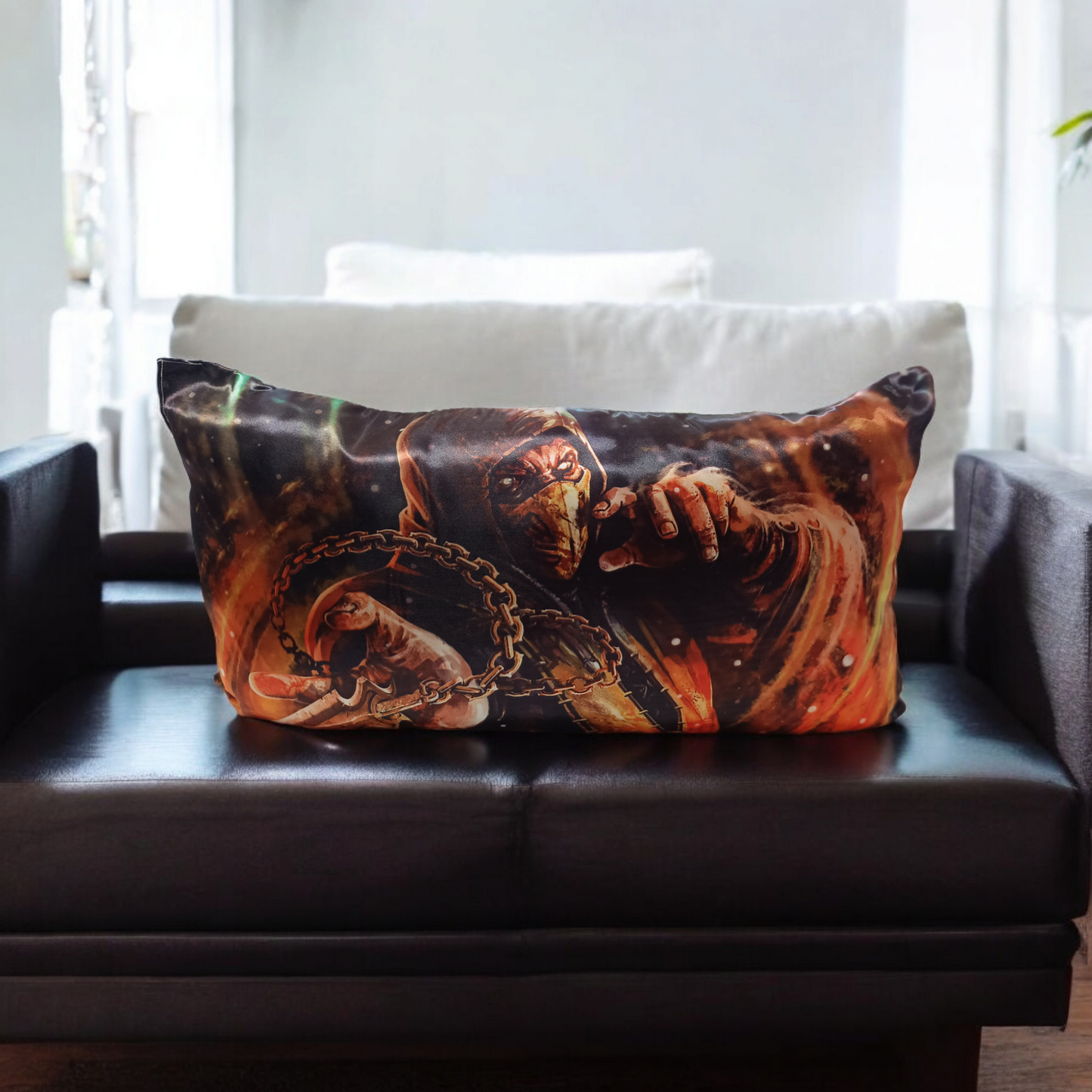 cojin exclusivo de scorpion de mortal kombat